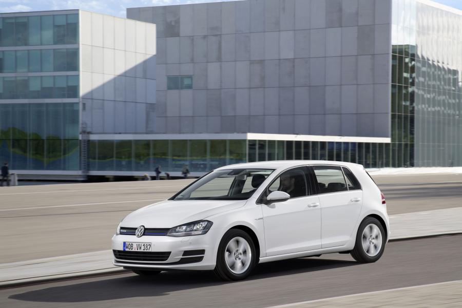 Volkswagen Golf TSI BlueMotion 5-Door 2015 года  (фото 11 из 18)